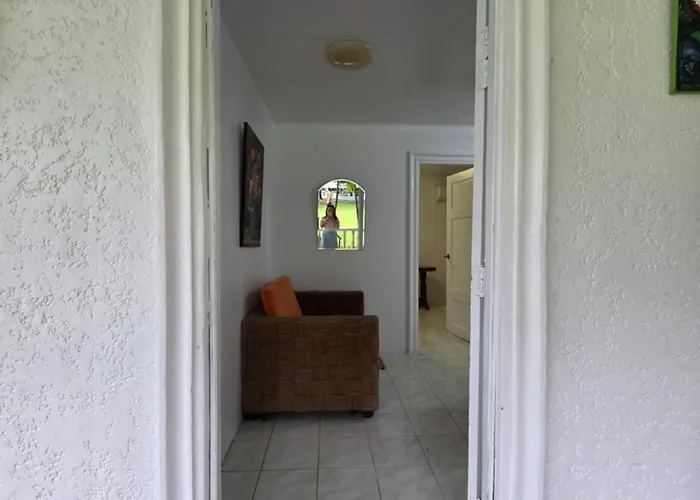 Elegant Unit With Kitchen, Afterwork Staycation 7pm Checkin Aparthotel